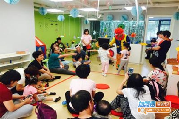 多乐小熊日托早教加盟总店