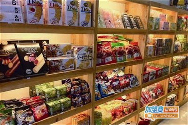 馋嘴屋零食店