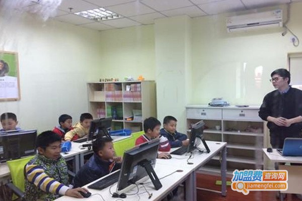 魔爪营科技学校加盟费