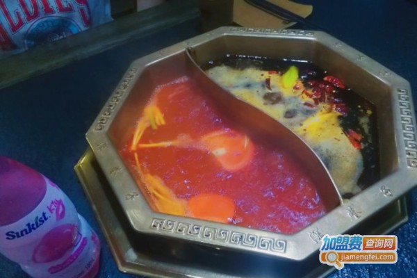 深巷子老灶火锅加盟店