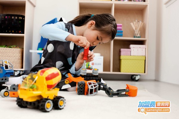 梦克斯机器人加盟店