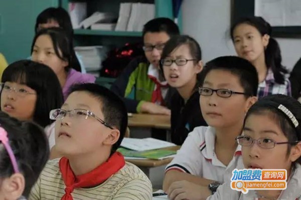 奕视明加盟门店