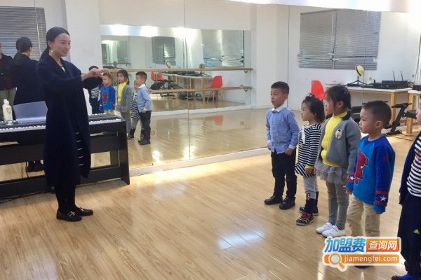 神通少儿口才培训加盟费