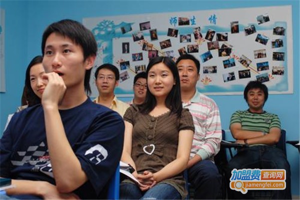 主持人培训加盟费