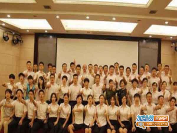 蓝口袋教育加盟费