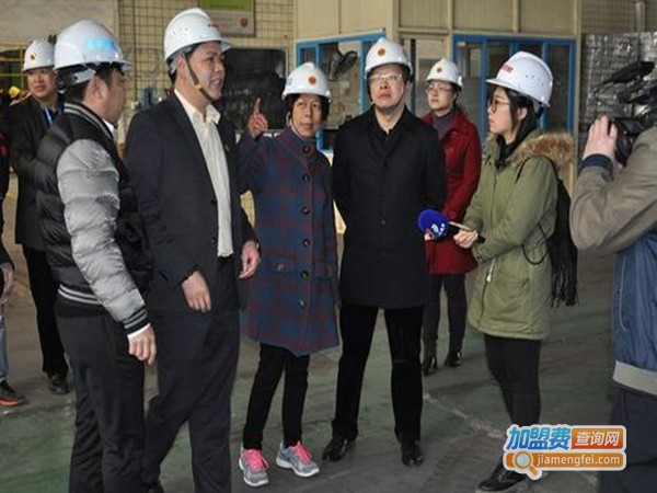 英辉铝材加盟门店