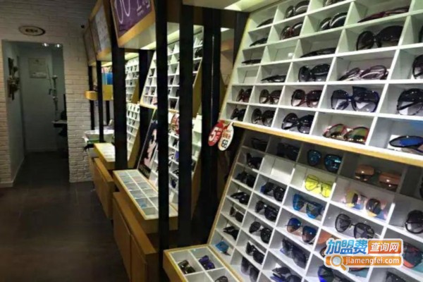 恒适眼镜加盟费