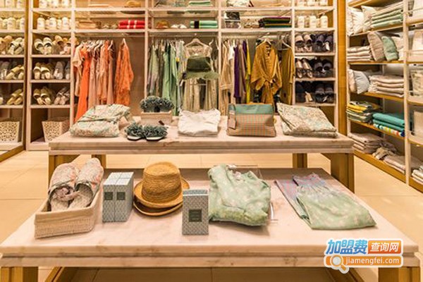 饰季风十元店加盟费