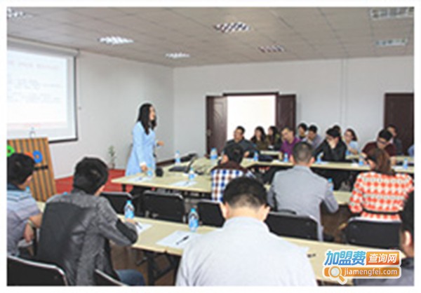 笃从教育加盟费