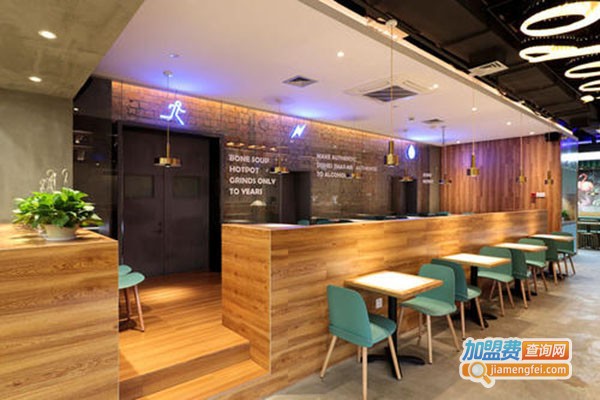 宁大头麻辣烫加盟门店