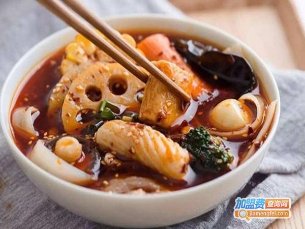 十三姨麻辣烫加盟门店设备费:3.5万元|前期原料费:4万元|广告宣传费:6000元 流动资金:4.05万元|总投资费用:13.11万元以上