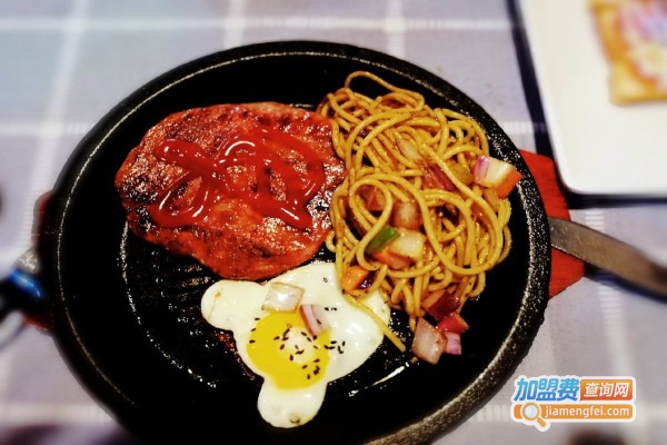 【铁板烧拌饭加盟条件】加盟铁板烧拌饭的要求是什么？看铁板烧拌饭加盟条件详情！