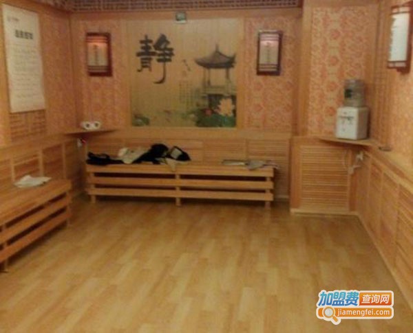 小月美容养生馆加盟费