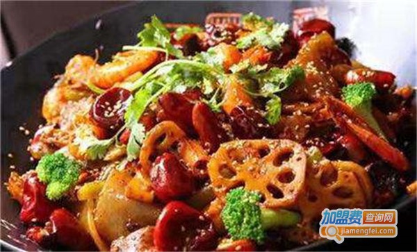 叼嘴一族麻辣烫加盟费