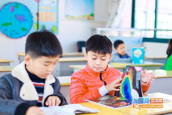 启童教育加盟费