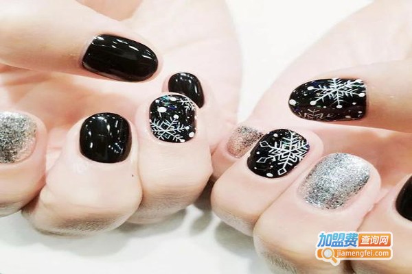 宝丽美甲加盟费