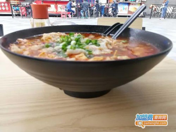 老成都酸菜鱼米线