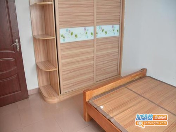 华辉衣柜加盟门店