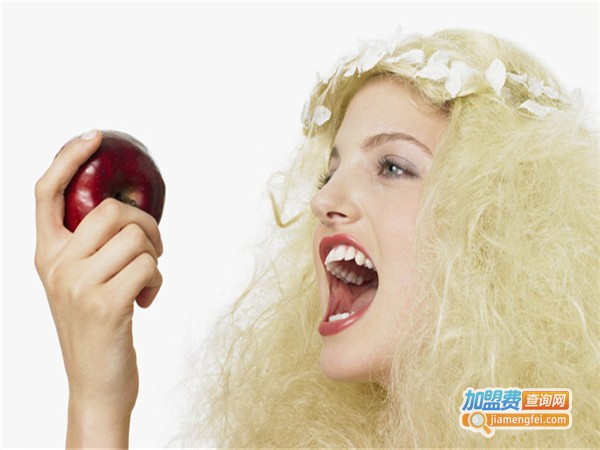 诗彤美容加盟费