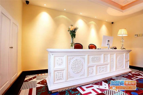 纤姿美容美体中心加盟费