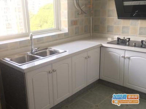 龙鑫橱柜加盟费