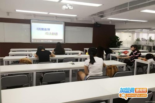 文都国际教育加盟费