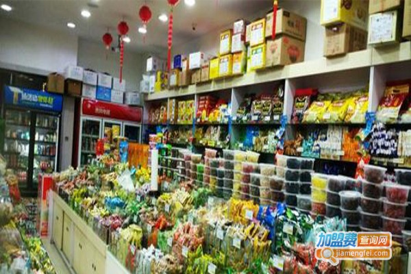 七嘴八舌休闲食品加盟费