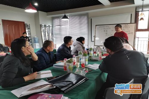 英卓语言培训加盟费