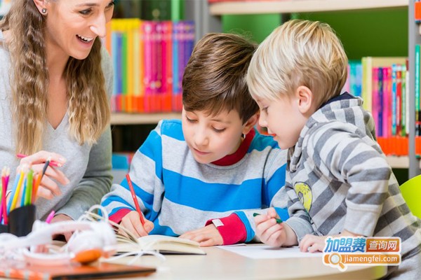 嗨读少儿英语加盟费