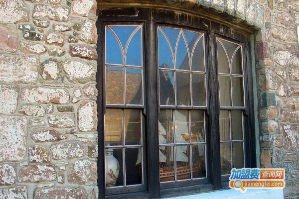 锐致门窗加盟费