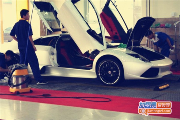 阔龙汽车美容加盟店