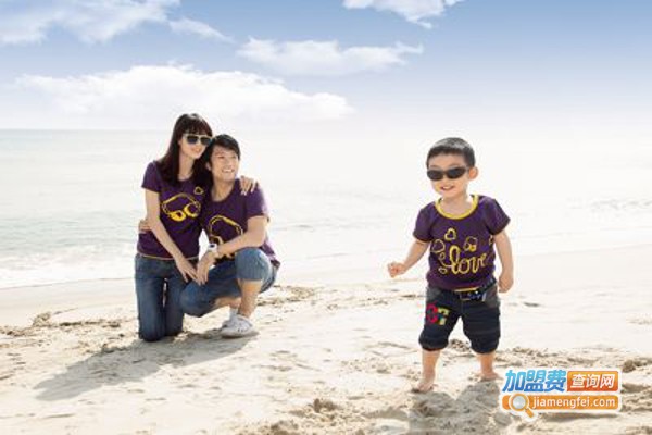 因为爱亲情服饰加盟费