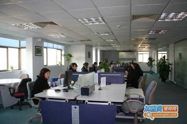 鸿儒教育加盟门店