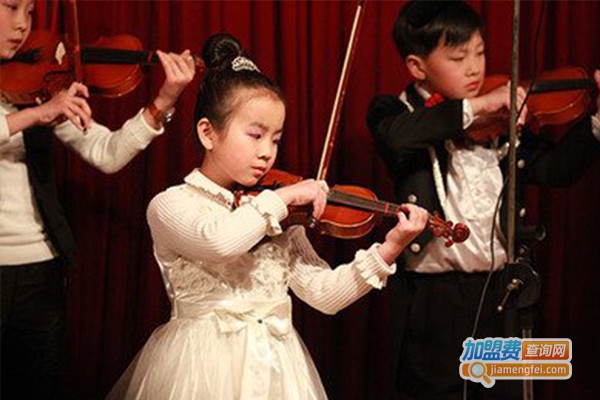 张笑笑小提琴培训