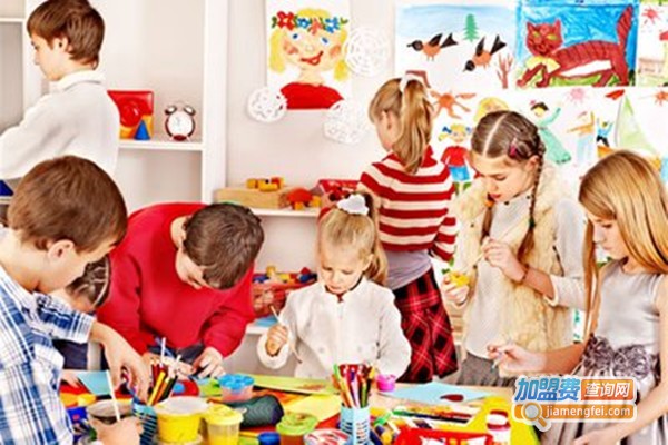 稚鸟儿童美术加盟门店