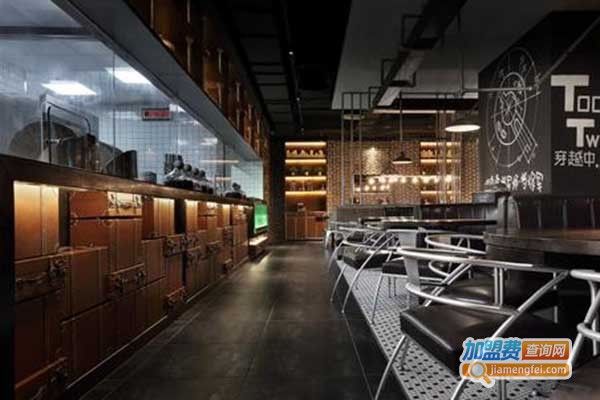 叭拾酸菜鱼加盟门店