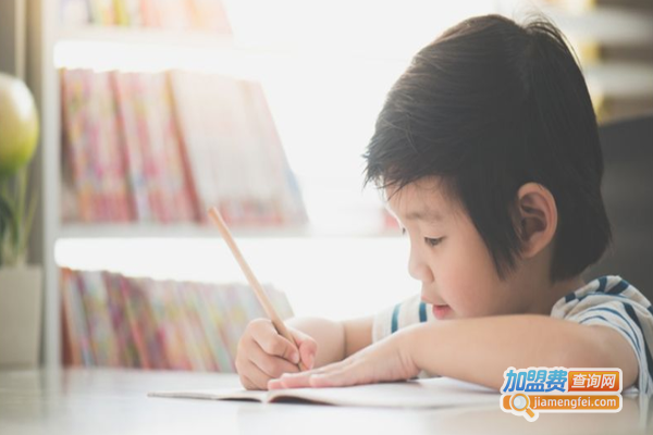 翻转教育加盟费