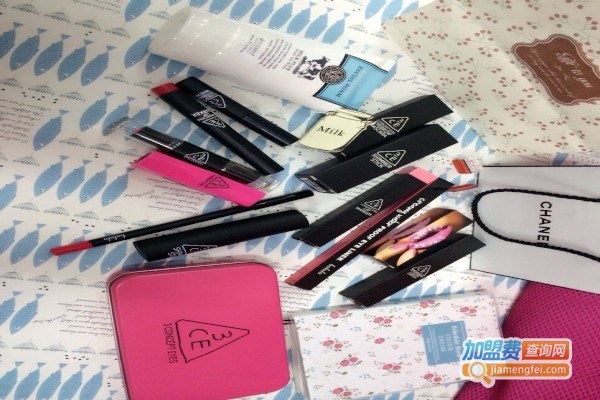 花家化妆品加盟费