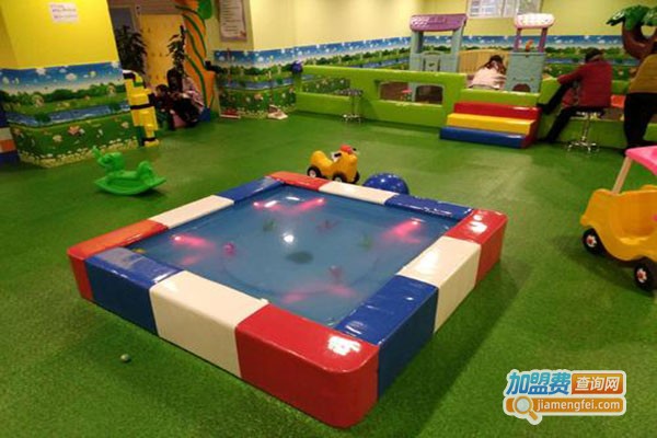 爱多宝儿童乐园加盟门店