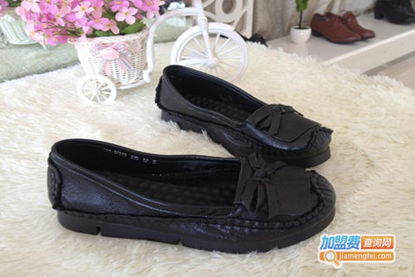 依娇魅女鞋加盟费