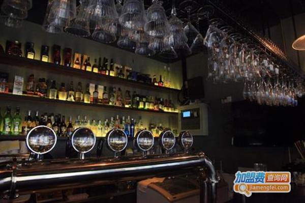 丹尼斯唐精酿啤酒加盟费