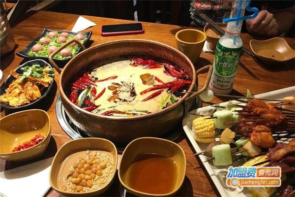 地主家串串香火锅加盟费