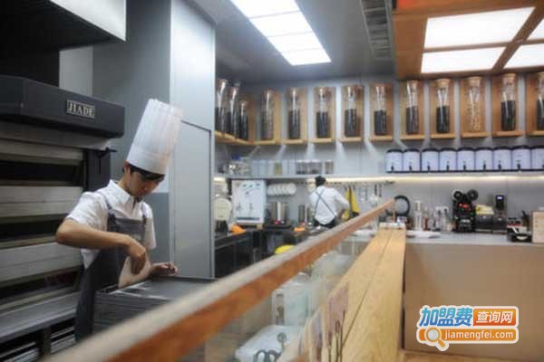 研酵小山烘焙加盟门店