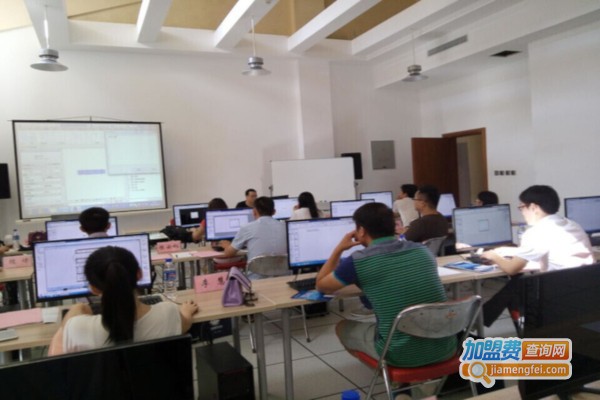 东学教育加盟店