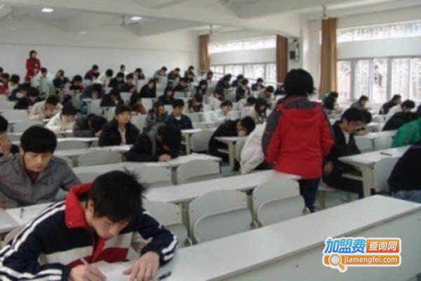 东学教育加盟费