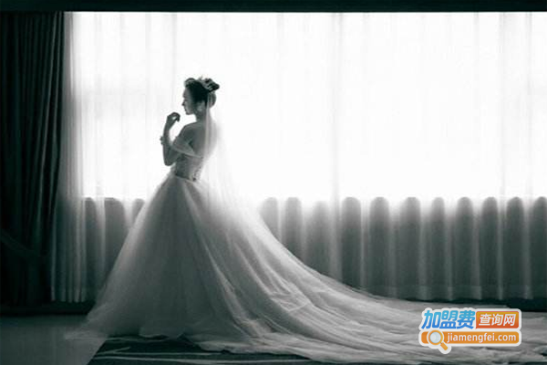 布蕾丝婚纱加盟费