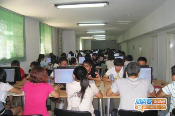 新思维培训学校加盟