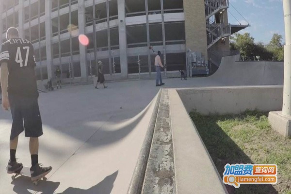 引力滑板加盟费