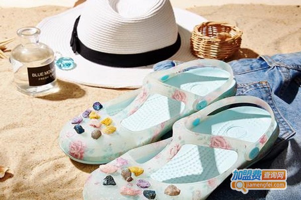 涉趣洞洞鞋加盟费