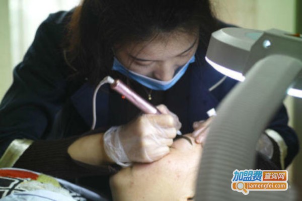 天凌美妆培训加盟费